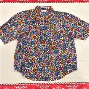 Vintage Carriage Court Floral Shirt